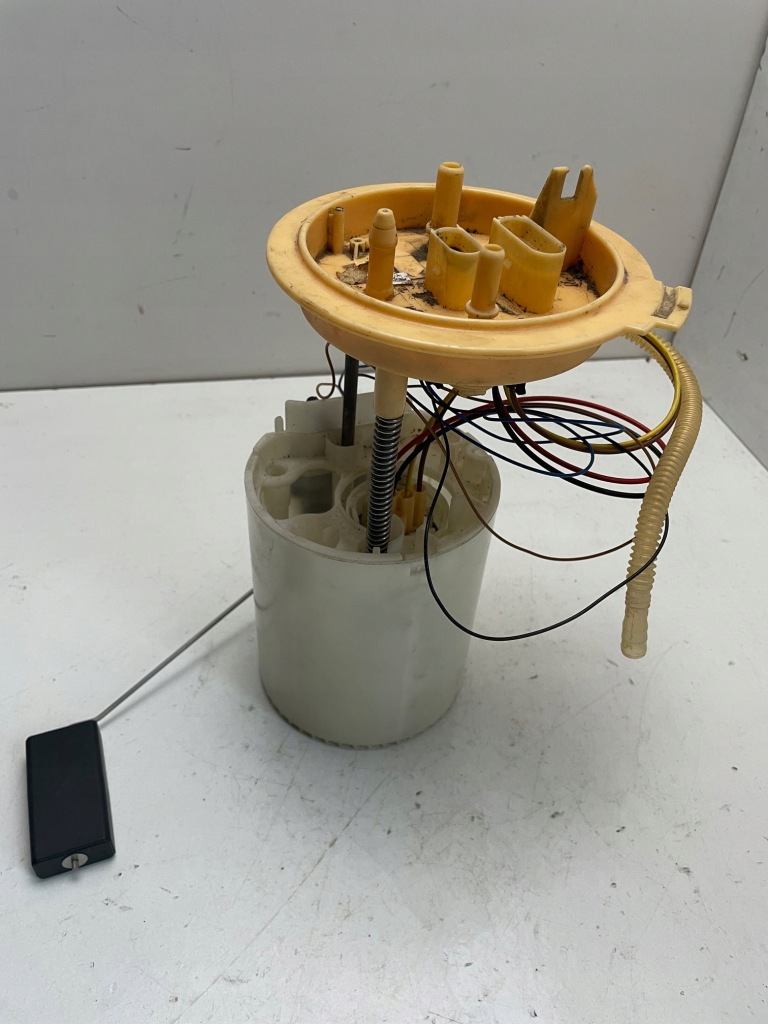 фото №1, Vw tiguan 5n0919088j насос топлива