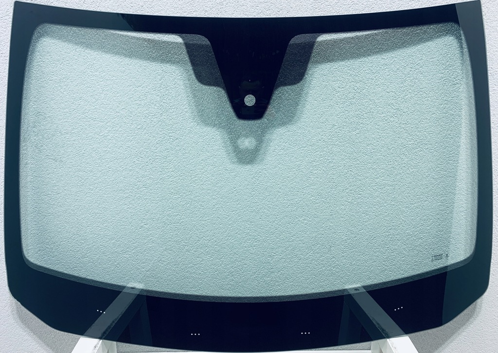 фото №1, Стекло лобовое dacia duster ii 2017- sandero stepway 2011- датчик+ оригинал