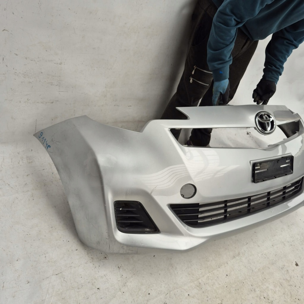 Toyota verso s 10- бампер перед передній решітка 52119-52690 Доставка