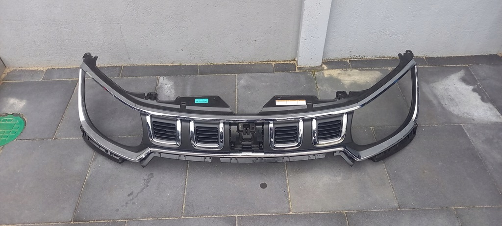 фото №1, Решётка радиатора suzuki ignis iii lift 72111-73s0