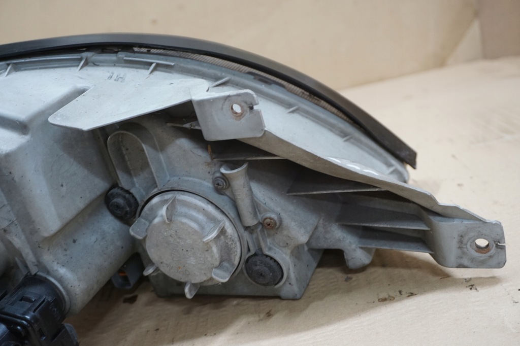 фото №15, Hyundai terracan лампа левый перед левая передняя 04r europa