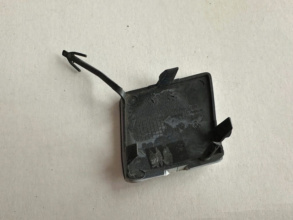 фото №4, Заглушка фаркоп перед 511800853r renault clio iv lift