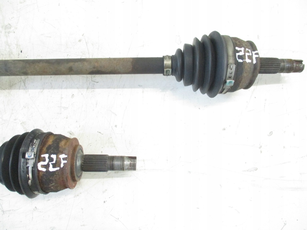 Fiat linea 1.4 8v 07-12 приводной вал приводная правая длинная в Украине