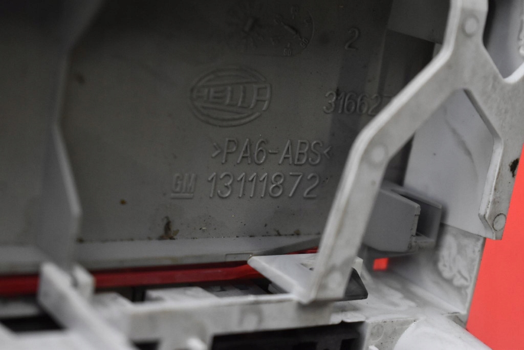 фото №5, Лампа освещение салона перед 13111872 opel astra 3 iii h 04-07