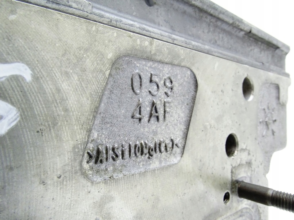 фото №8, Головка двигателя правая комплектная валы audi q7 4l 3.0 tdi 0594af