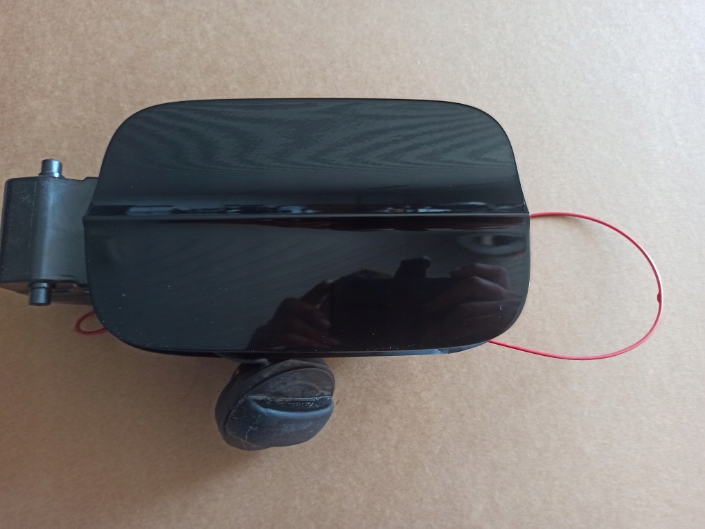 фото №1, Audi s3 крышка заливной топлива w цвет ly9b a3 8v