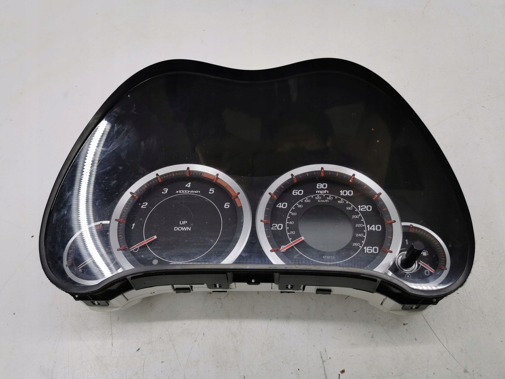 фото №1, Honda accord 2009 счетчик / спидометр