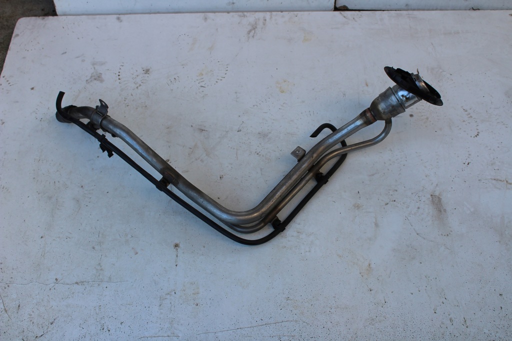 фото №1, Заливна горловина труба заливної ay11-9032-ae ford b-max ecoboost