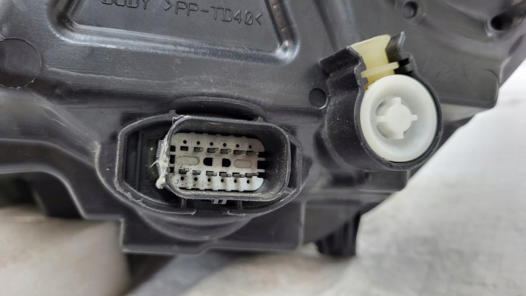 Купити -фара фара передня правий ford focus mk4 18- full led