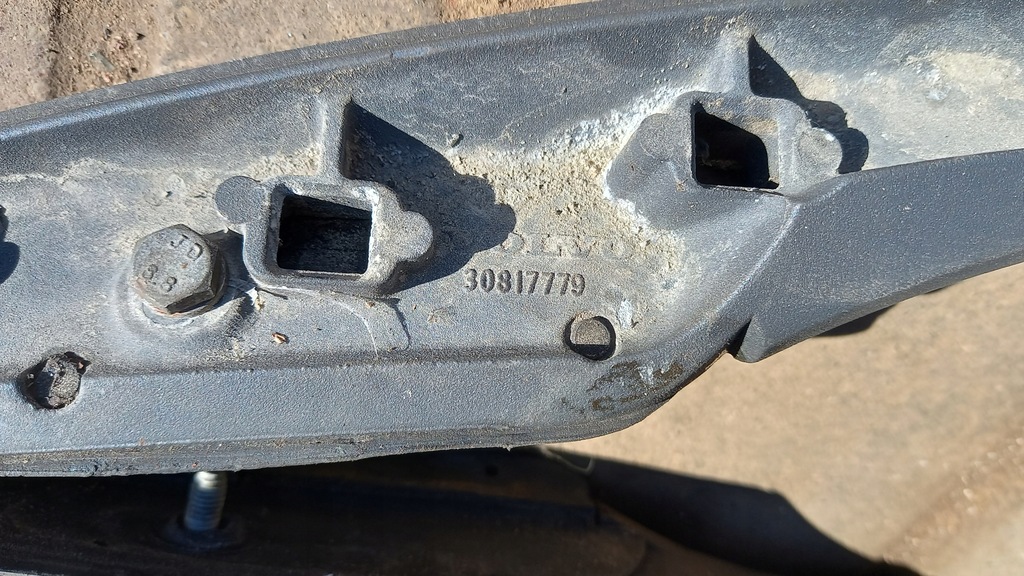 фото №4, Рейлинги кровельные volvo v40 30817779