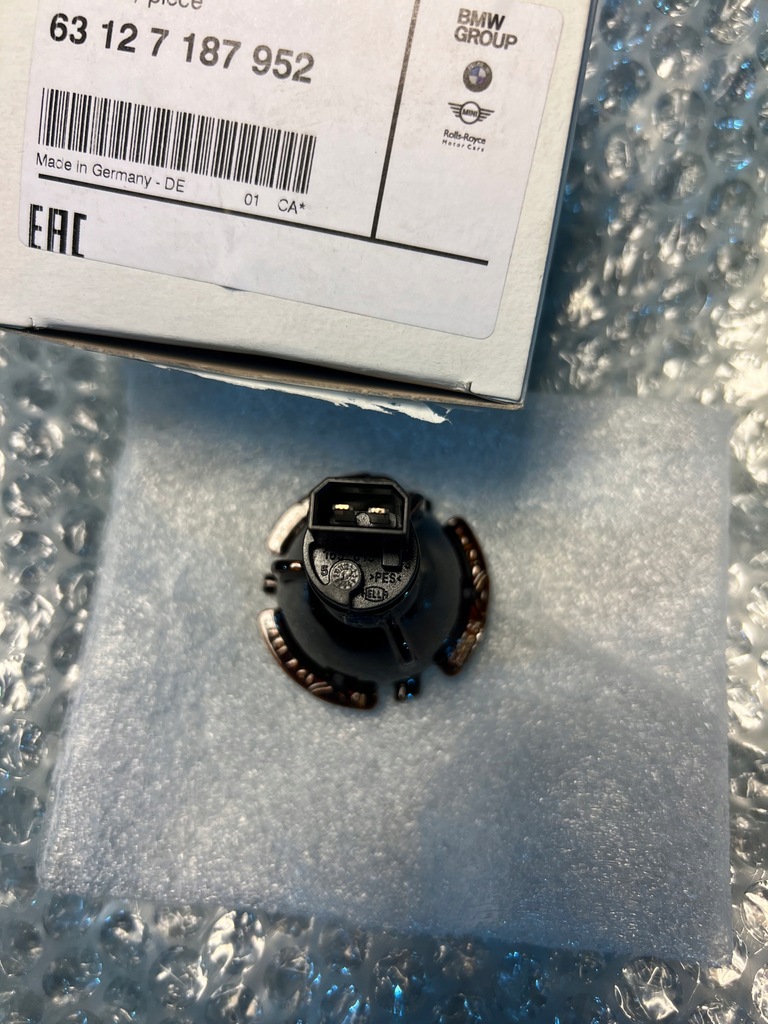 фото №3, Bmw e60 lift лампочка цоколь кільце oem 63127187952