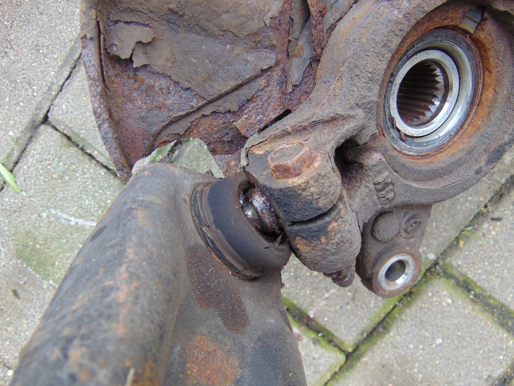 фото №10, Поворотный кулак mcperson левый левая перед mazda 2 de dh demio iii2007r- 1.3b eu