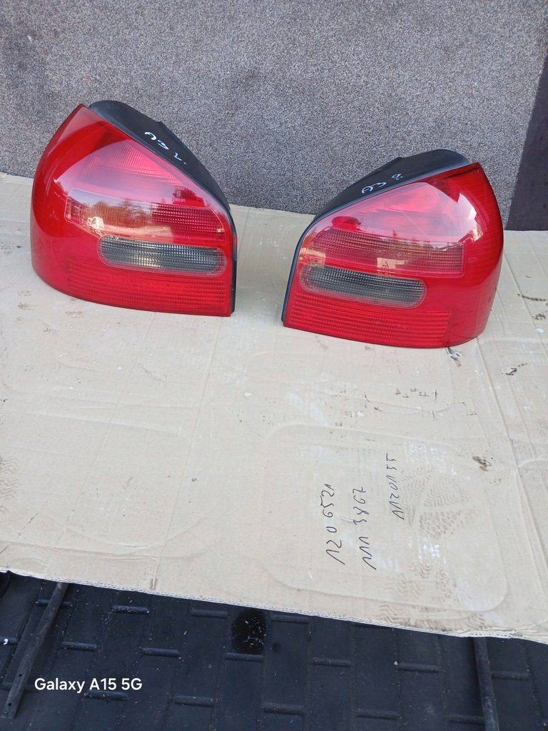 фото №1, Лампа задняя p+l комплект оригинал audi a3 8l