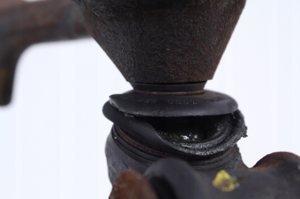 Рычаг bmw 6 e24 628 Недорого