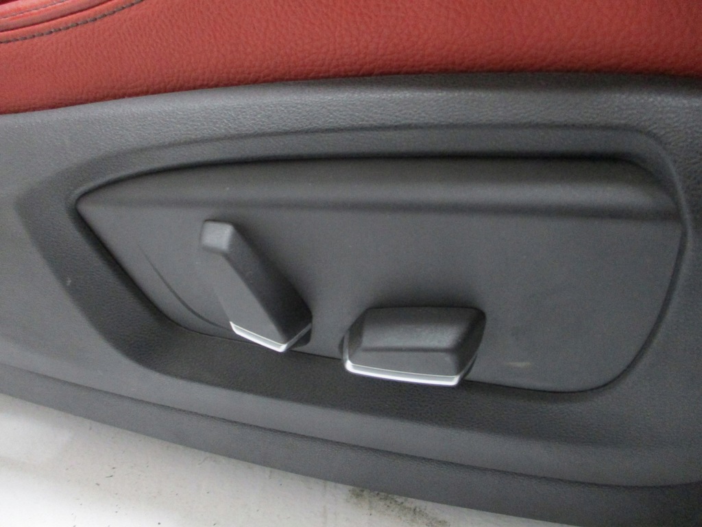 фото №8, Оббивка шкіра сидіння bmw x6 f16 17r