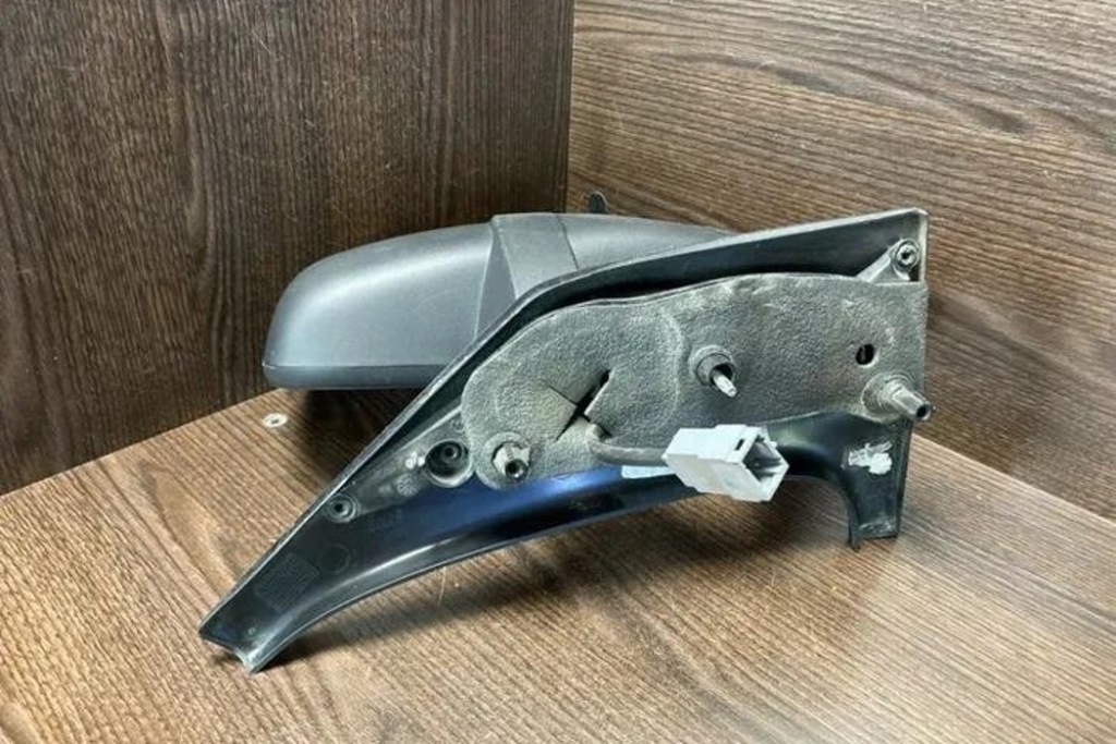 фото №1, Дзеркало ліва renault master ii фургон fd 8200163449 2.46l дизель 84kw