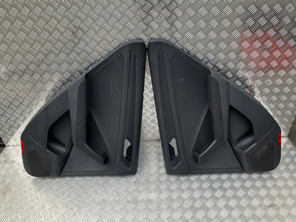 фото №1, Обшивка дверь задняя левый правый vw t-roc 17-