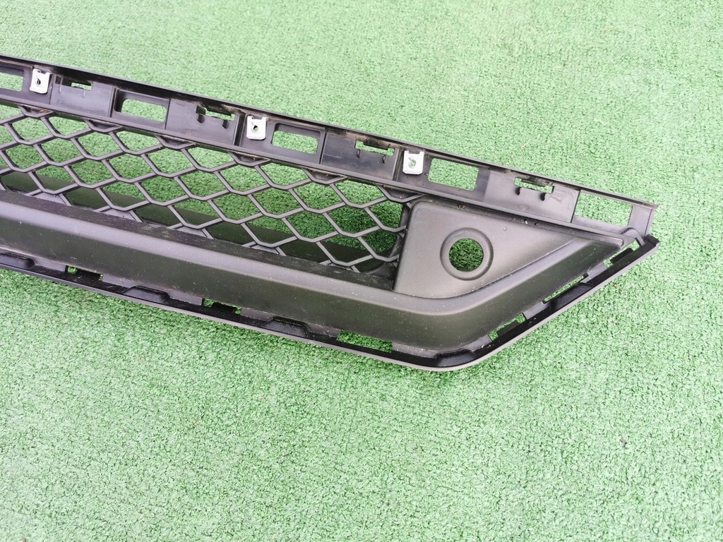 фото №9, Решётка средняя бампера перед передний впуск maserati grecale 670170802