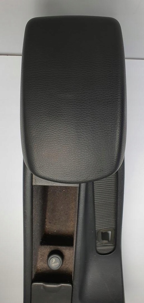 фото №8, Туннель средний подлокотник volvo v40