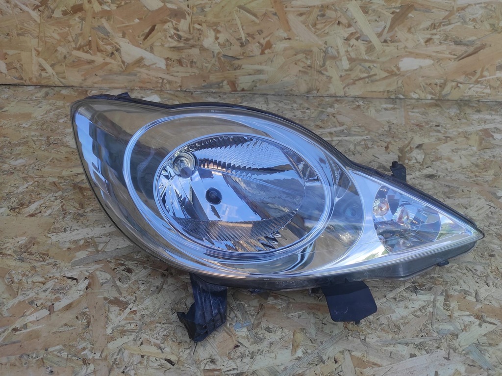 фото №1, Лампа права перед peugeot 107