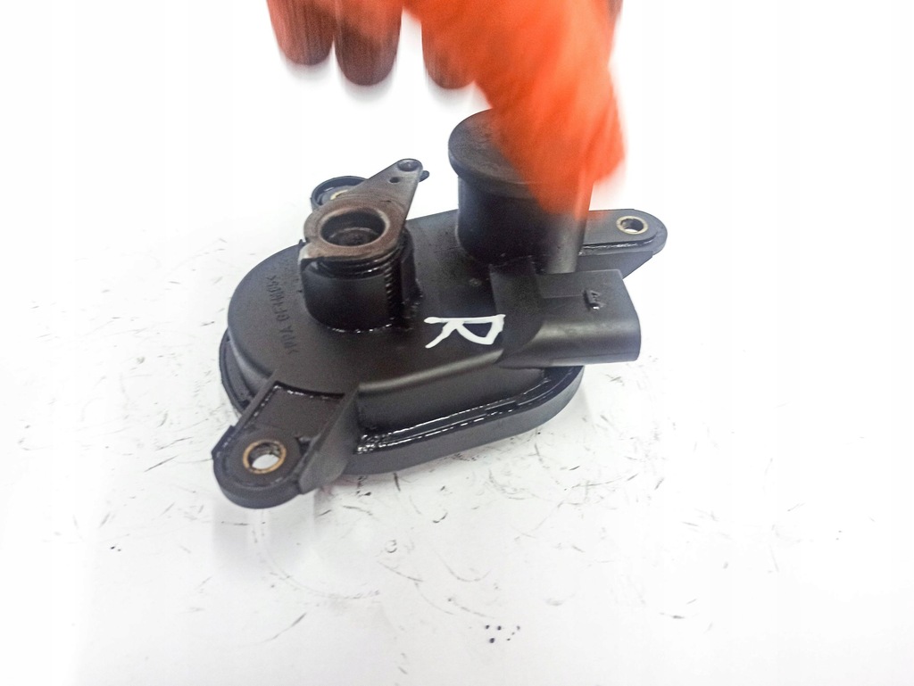 фото №11, Mercedes-benz c w203 2004 коллекторы впускные