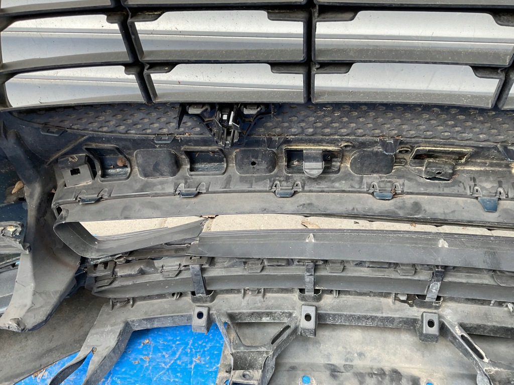 Бампер перед передний porsche macan 95b 2022-drugi lift 95b807221k оригинал Недорого