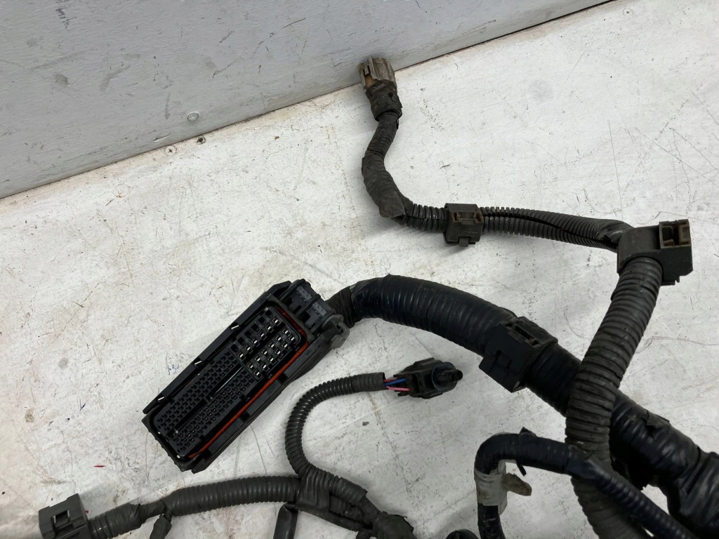 Avensis t27 1.8 бензин автоматична коробка передач електропроводка на двигун Київ