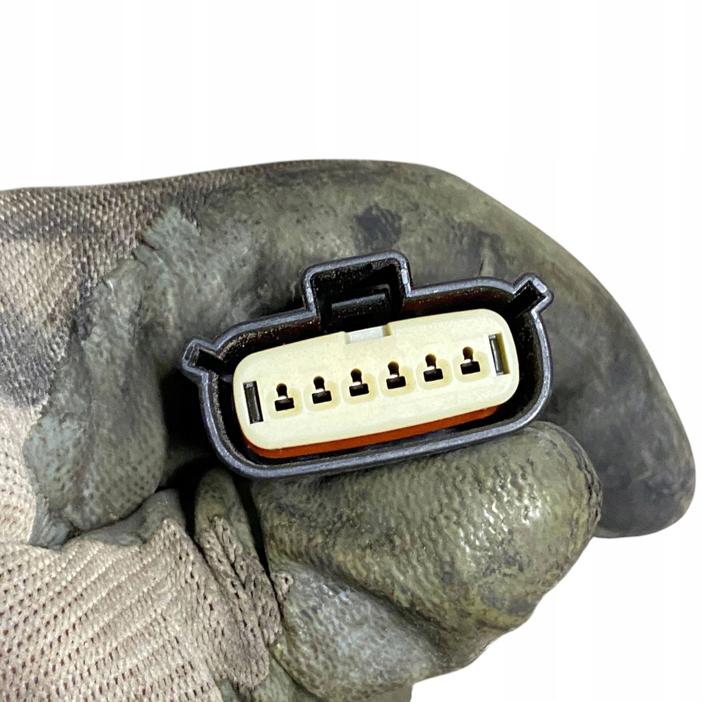 фото №12, Dodge charger 2017 молдинг свет tylnego/osłona номерного знака регистрационный