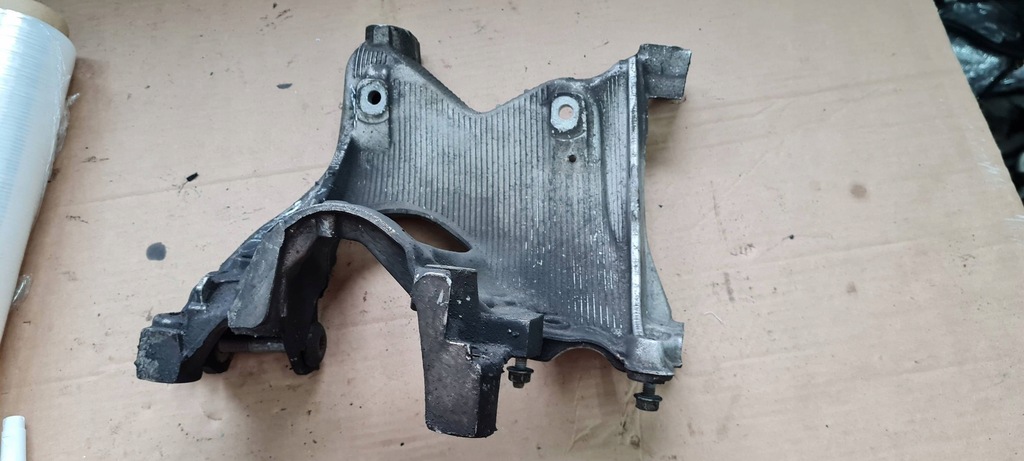 фото №11, A4 b9 8w кронштейн кронштейн підрамник ліва 8w0399295e a5 8w