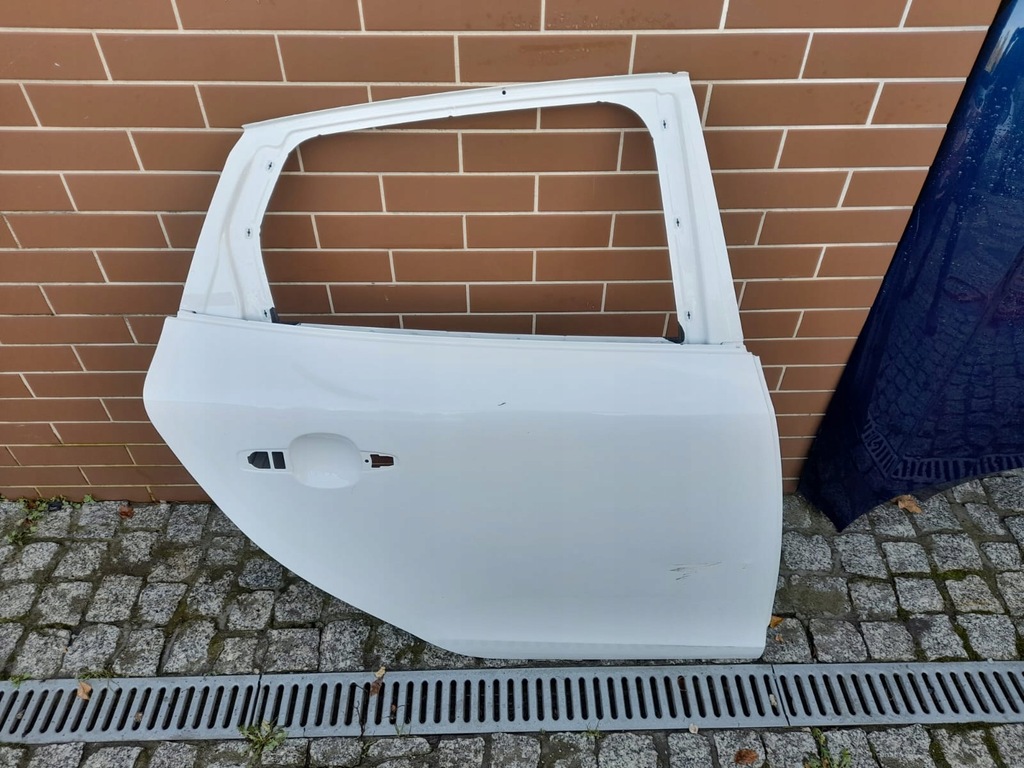 фото №1, Volvo v40 2012 -двері праве задня