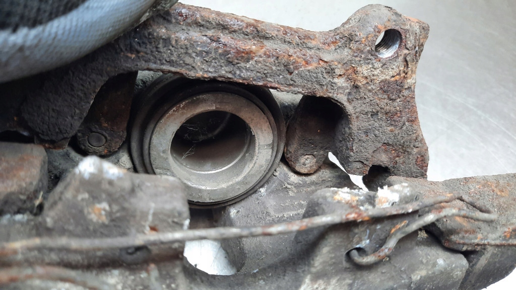 фото №5, Суппорт тормозной przó левый alfa romeo 156 1.9jtd 98r