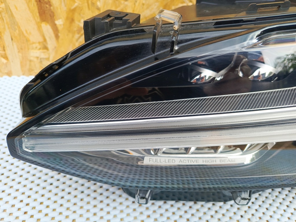 фото №2, Лампа перед левая volvo v90 s90 full led rht lh 31386164