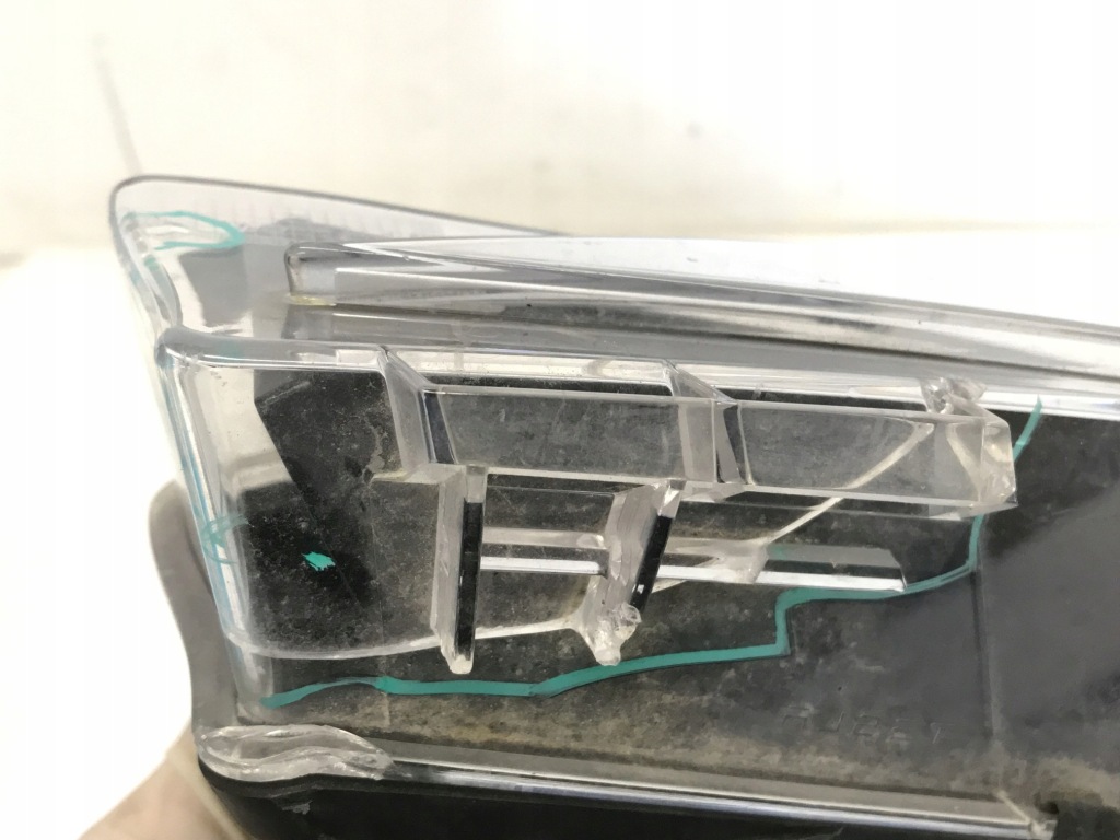 Tesla model 3 противотуманная фара drl правый перед 1077396-00-c с Разборки