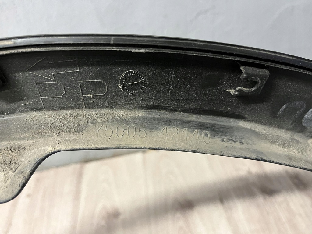 фото №10, Toyota rav4 iv lift молдинг накладка крила правий задня 75605-42140