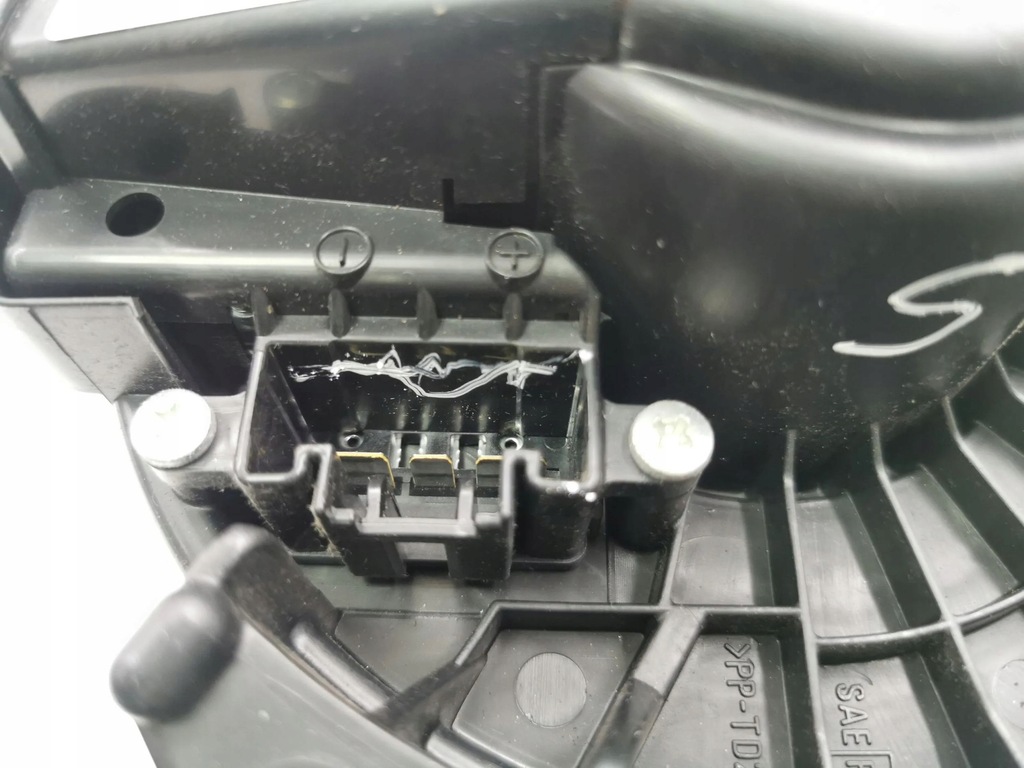 фото №6, Toyota avensis t270 2012 вентилятор обдув / воздуходувка