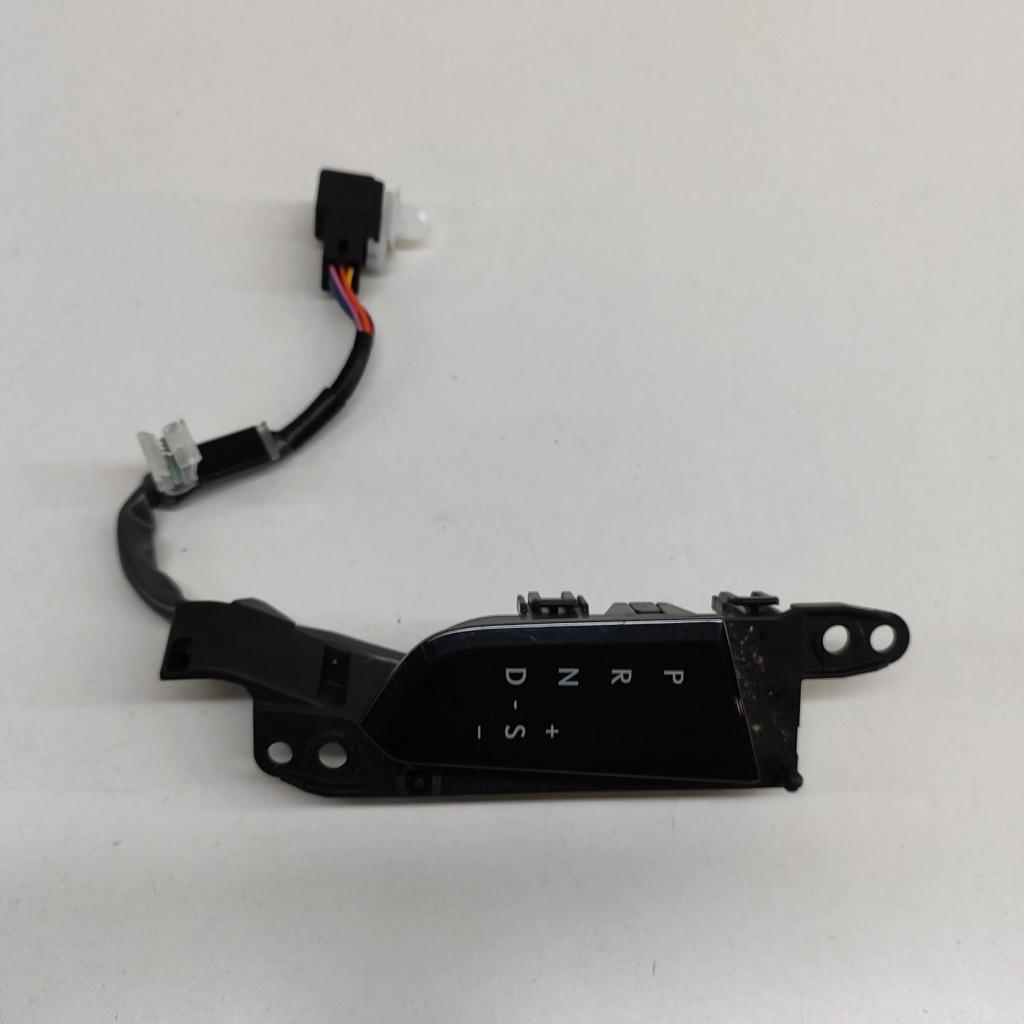 фото №1, Lexus ux 2019 сигнализатор переключения передач