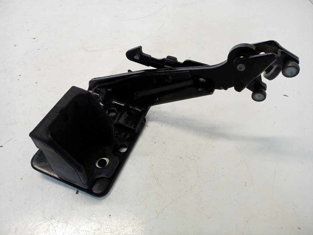 фото №1, Ролик дверь боковых renault master iii 745961469r