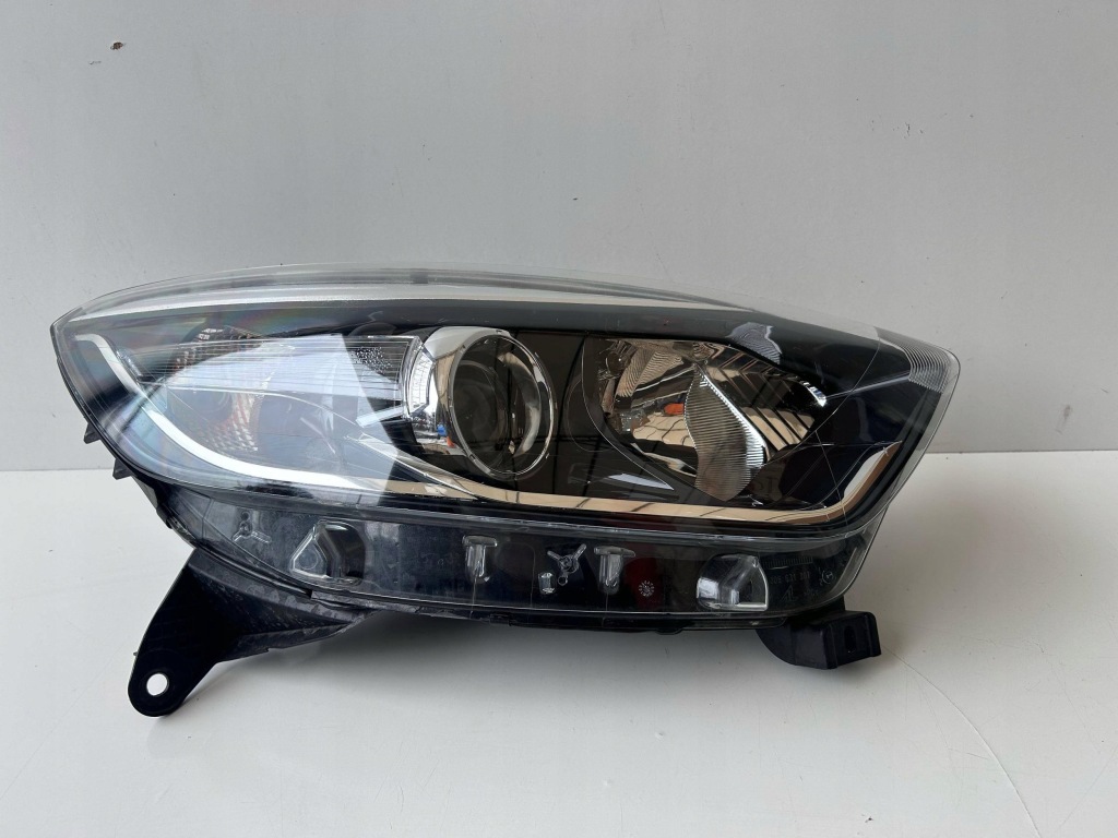 фото №1, Renault captur i лампа правая перед 260102734r оригинал