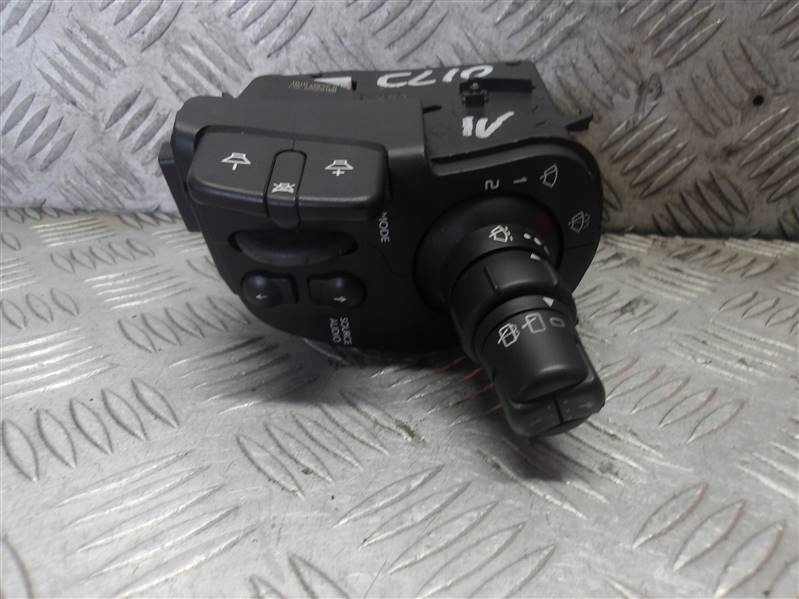 фото №1, Перемикач двірник renault clio iii 5d