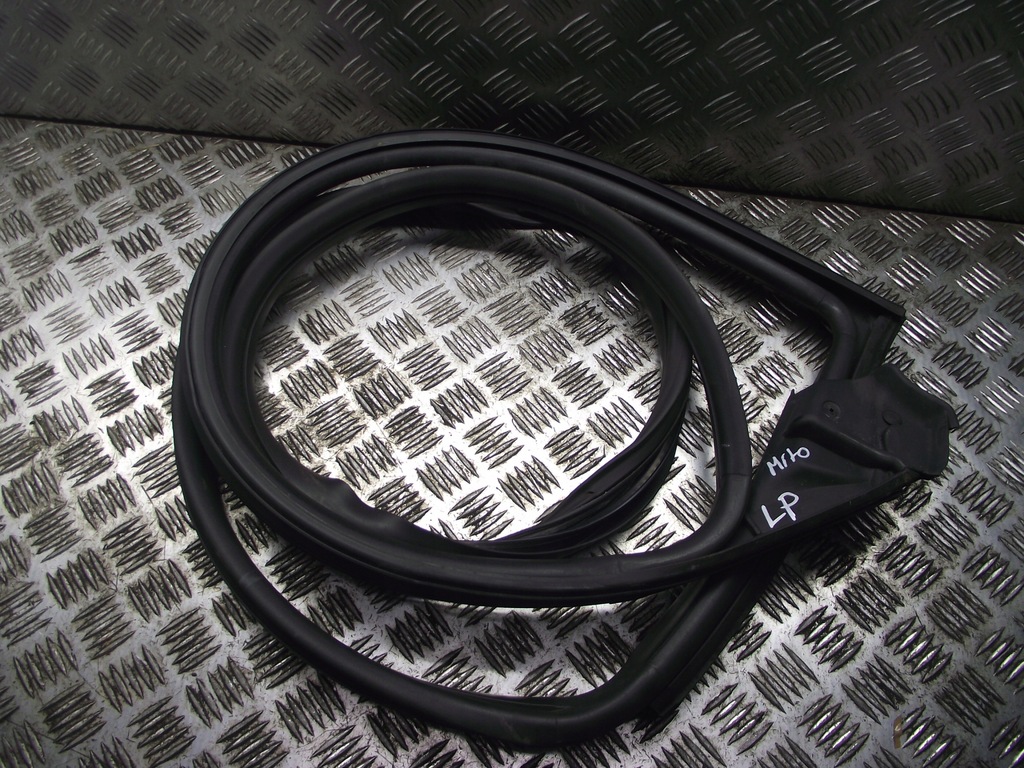 фото №1, Прокладка двері ліва alfa mito 11r