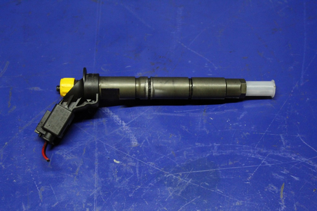 фото №1, Инжектор форсунки mercedes w221 6420700587