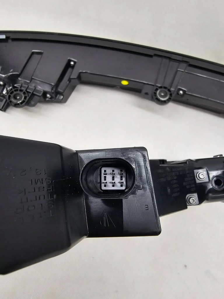 фото №12, Porsche taycan 9j1 лампа задня задня права ліва накладка europa 9ja945082f