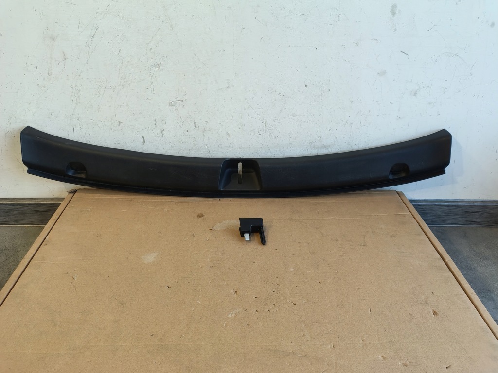 Купити Захист поперечина tesla y накладка поперечина задній 1494631