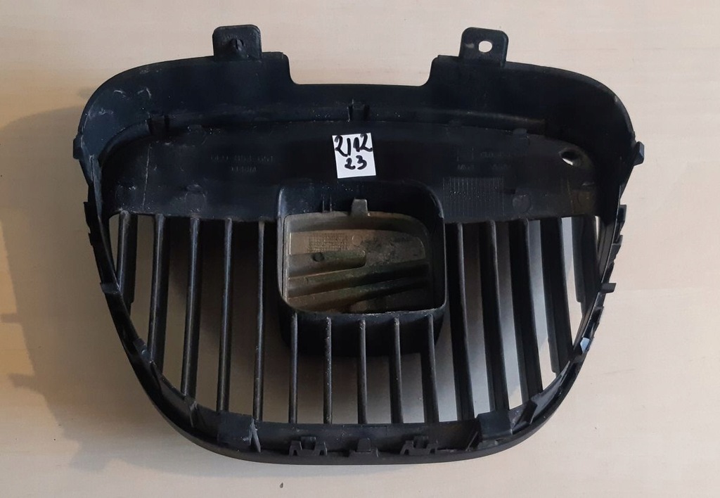 фото №7, Значок решётка радиатора радиатора seat ibiza iii cordoba 3 2002-2008