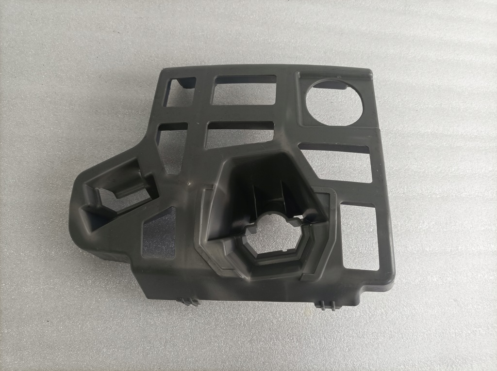 фото №1, Направляющая бампера распылителя правый skoda rapid