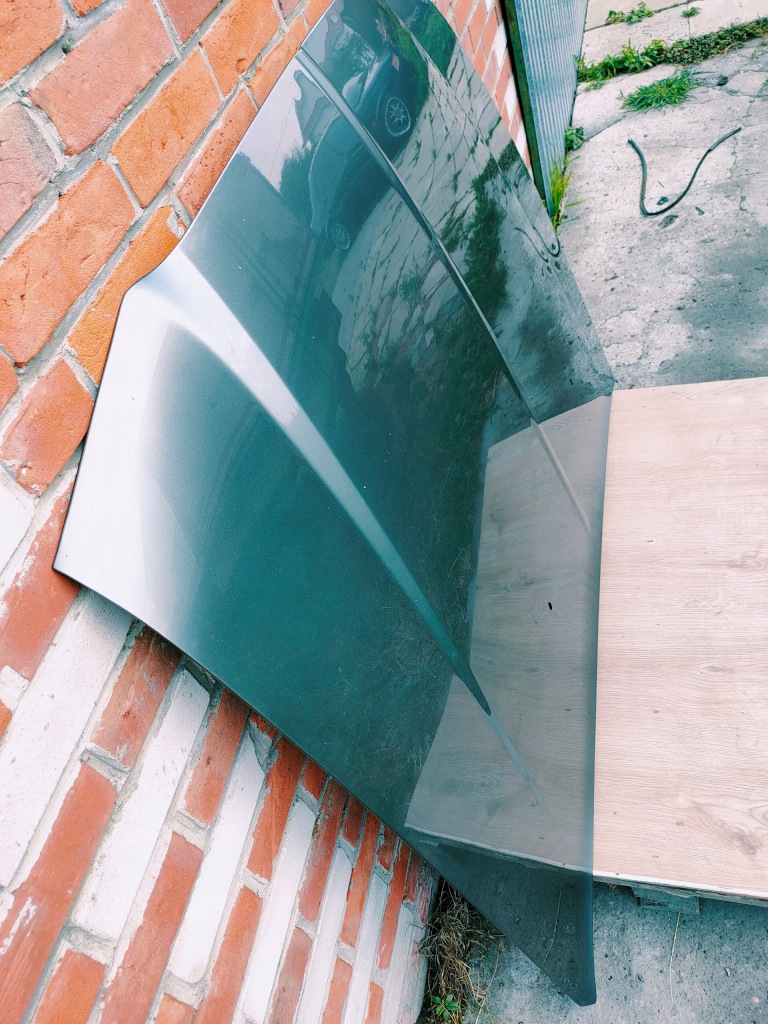 Chrysler 300c 04-10r капот сіра в Україні