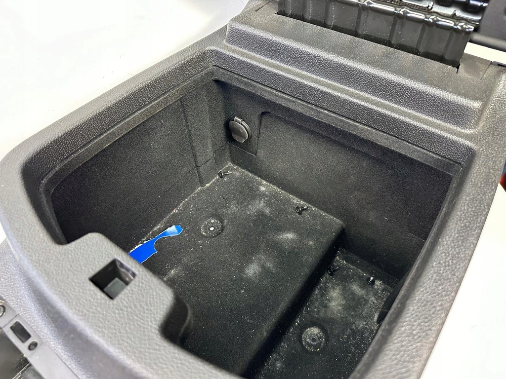 фото №12, Gmc yukon sierra denali 07-14r туннель средний консоль подлокотник оригинал