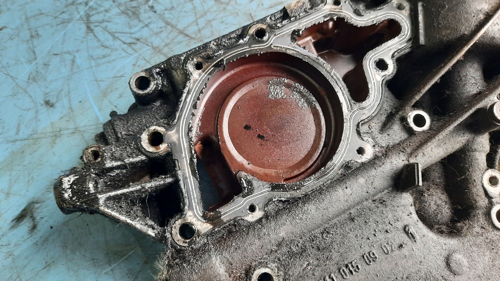 фото №5, Корпус розподільного валу r6110150902 mercedes vito w638