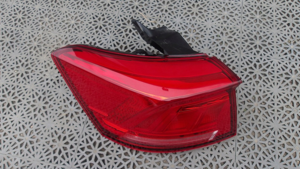 фото №2, Лампа левая задняя vw t-roc