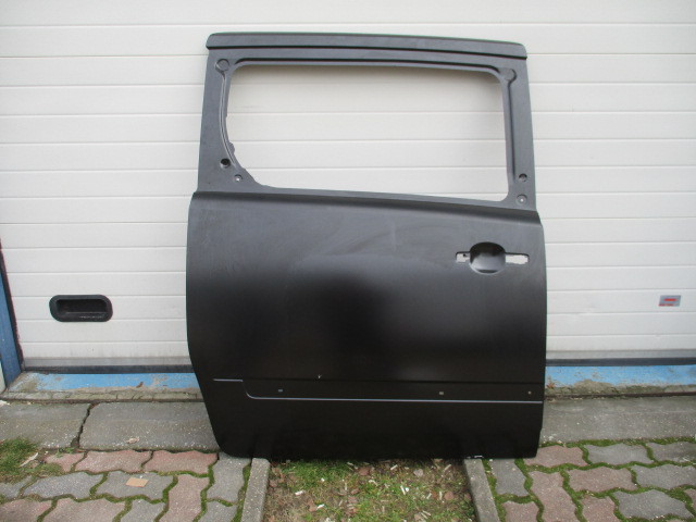 фото №1, Дверь обшивка задние правое nissan quest